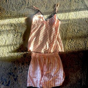 Women’s Small camisole and shorts bottoms